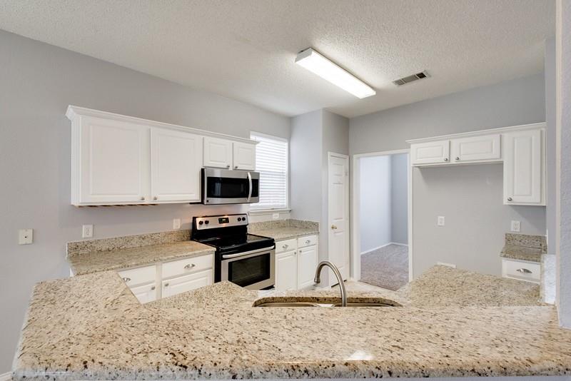 7813 Park Run Road Fort Worth, TX 76137 - Photo 11 of 28