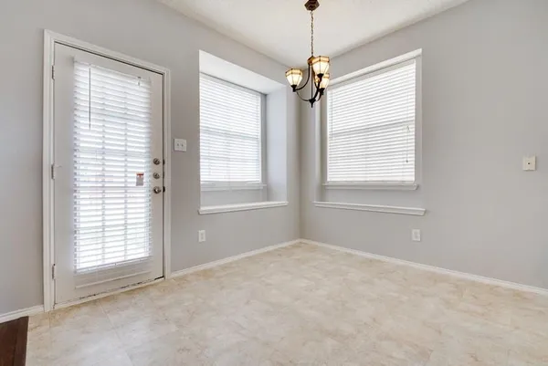 $2,450 | 7813 Park Run Road, Fort Worth, TX 76137