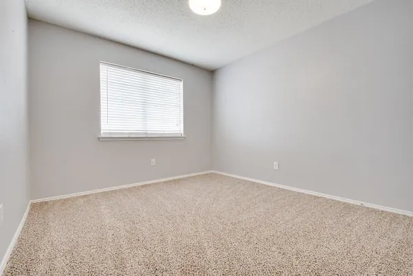 $2,450 | 7813 Park Run Road, Fort Worth, TX 76137