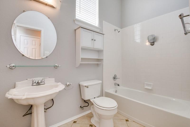 7813 Park Run Road Fort Worth, TX 76137 - Photo 6 of 28
