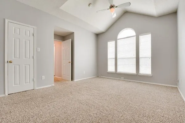 $2,450 | 7813 Park Run Road, Fort Worth, TX 76137