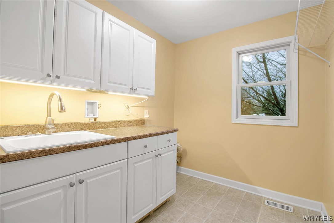 335 Angle Road West Seneca, NY 14224 - Photo 7 of 39