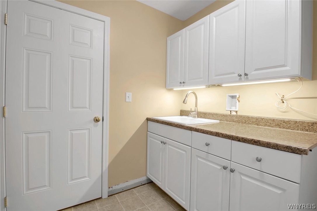 335 Angle Road West Seneca, NY 14224 - Photo 8 of 39