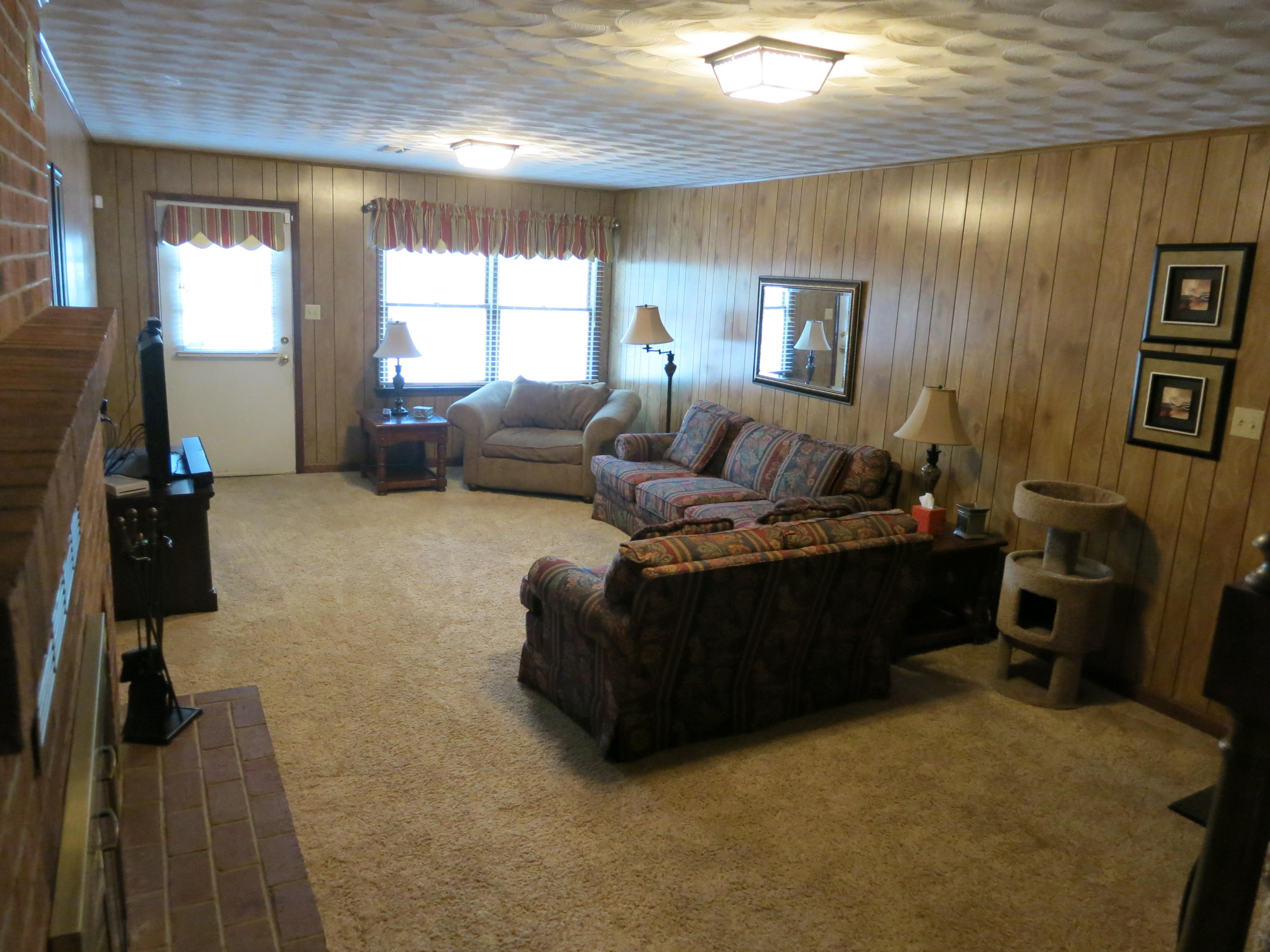 5705 Malvern Road Roanoke, VA 24012 - Photo 25 of 46 Family Room downstairs