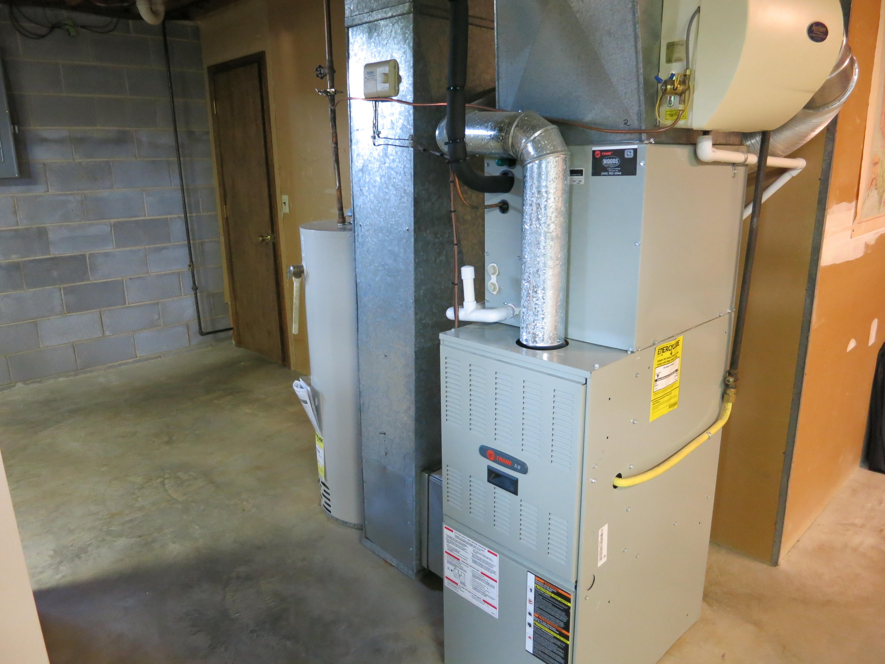 5705 Malvern Road Roanoke, VA 24012 - Photo 35 of 46 Furnace new in 2006