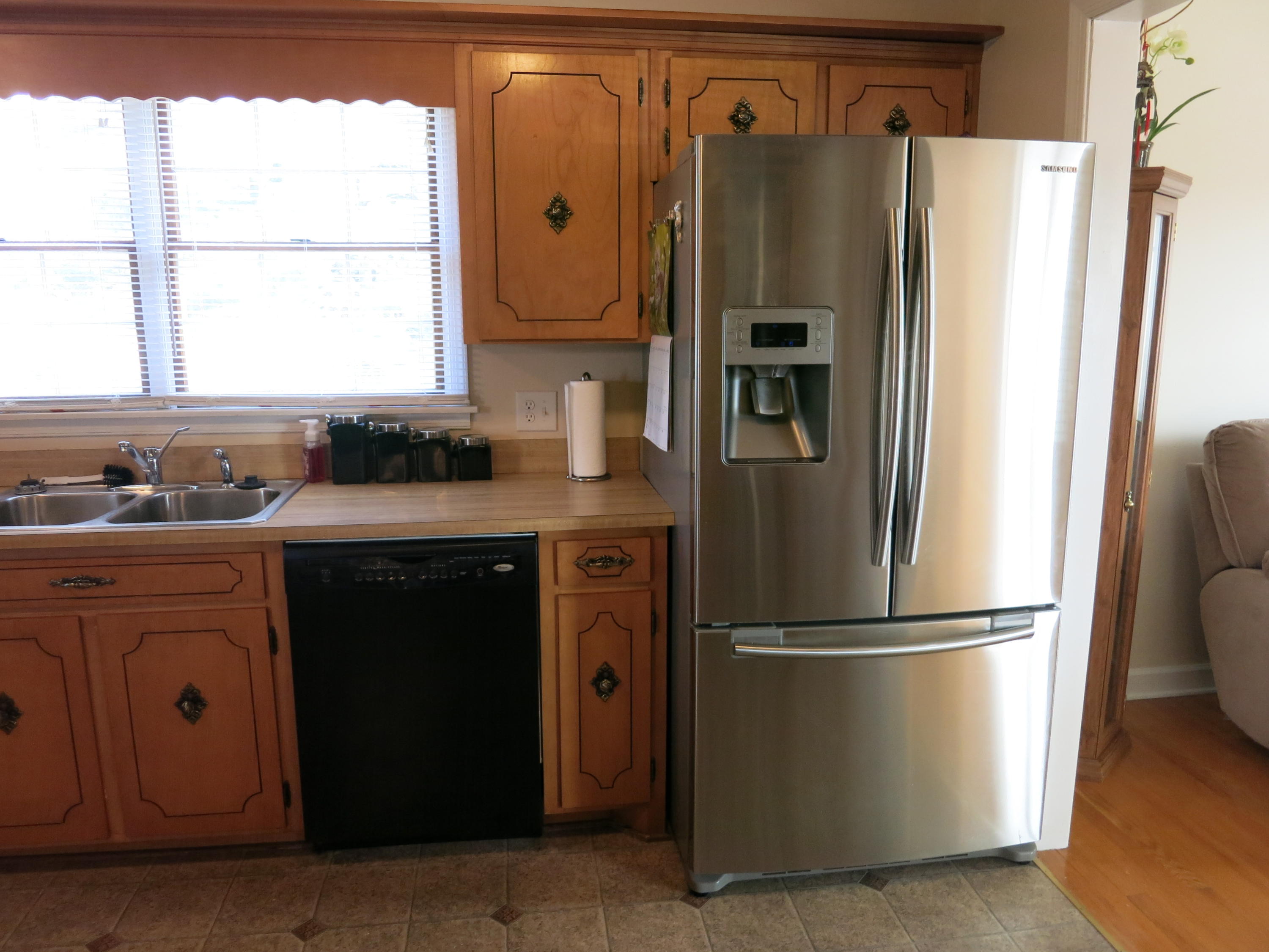 5705 Malvern Road Roanoke, VA 24012 - Photo 7 of 46 Awesome refrigerator included!