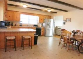 5705 Malvern Road Roanoke, VA 24012 - Photo 10 of 46 Huge country kitchen