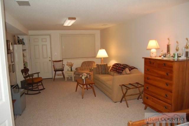 61 Briar Road Newland, NC 28657 - Photo 12 of 43 Gallery Image 12