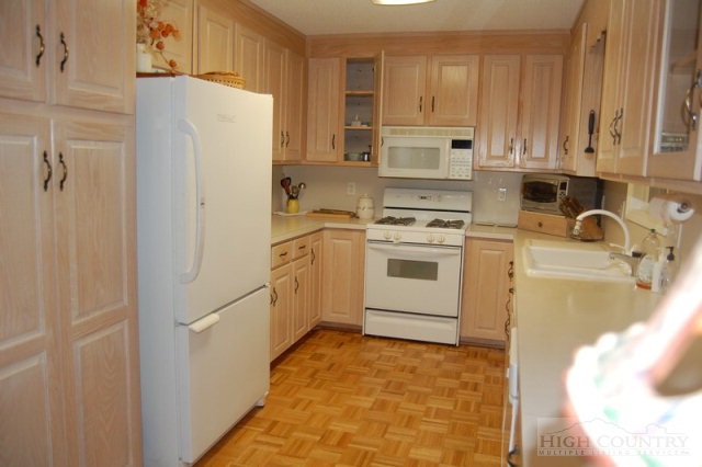 61 Briar Road Newland, NC 28657 - Photo 42 of 43 Gallery Image 42
