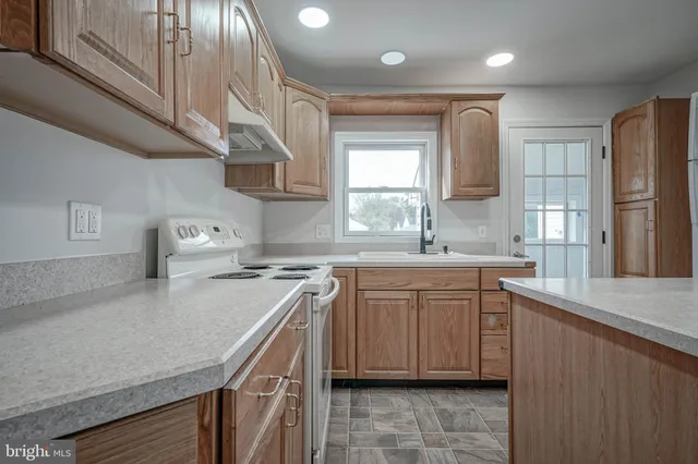 $2,250 | 23 Morningside Drive, Pennsville, NJ 08070