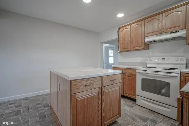 $2,250 | 23 Morningside Drive, Pennsville, NJ 08070