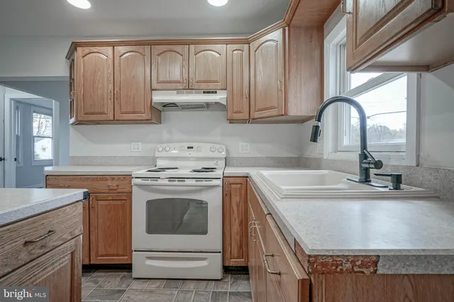 $2,250 | 23 Morningside Drive, Pennsville, NJ 08070