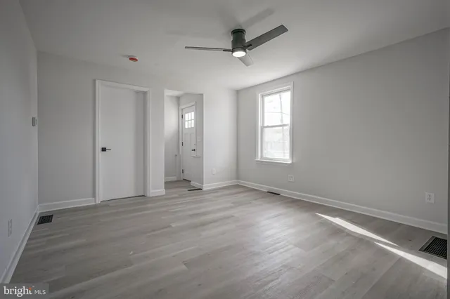 $2,250 | 23 Morningside Drive, Pennsville, NJ 08070