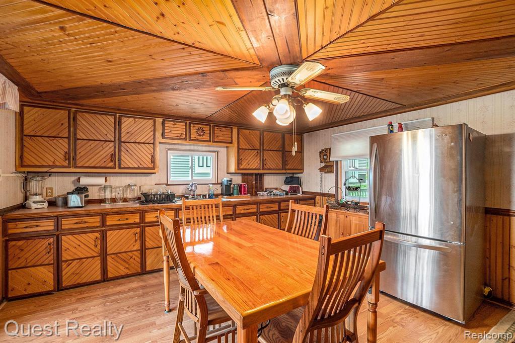 2142 Walter Road Beaverton, MI 48612 - Photo 10 of 35