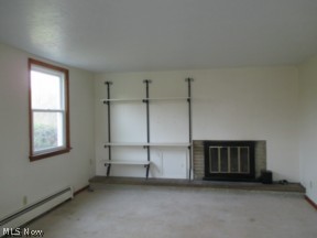 15091 Main Market Road Burton, OH 44021 - Photo 4 of 25