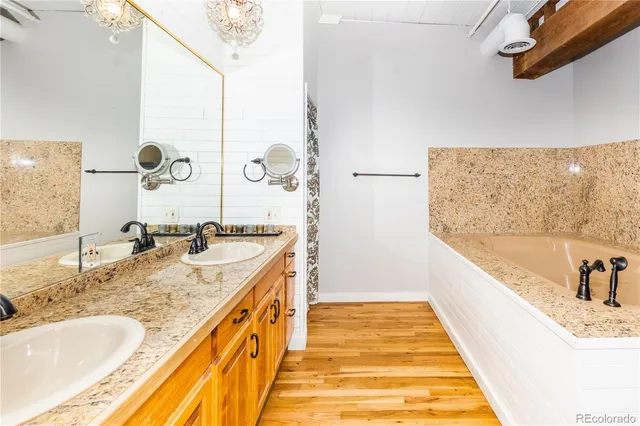 $3,950 | 1940 Blake Street, Unit 301, Denver, CO 80202