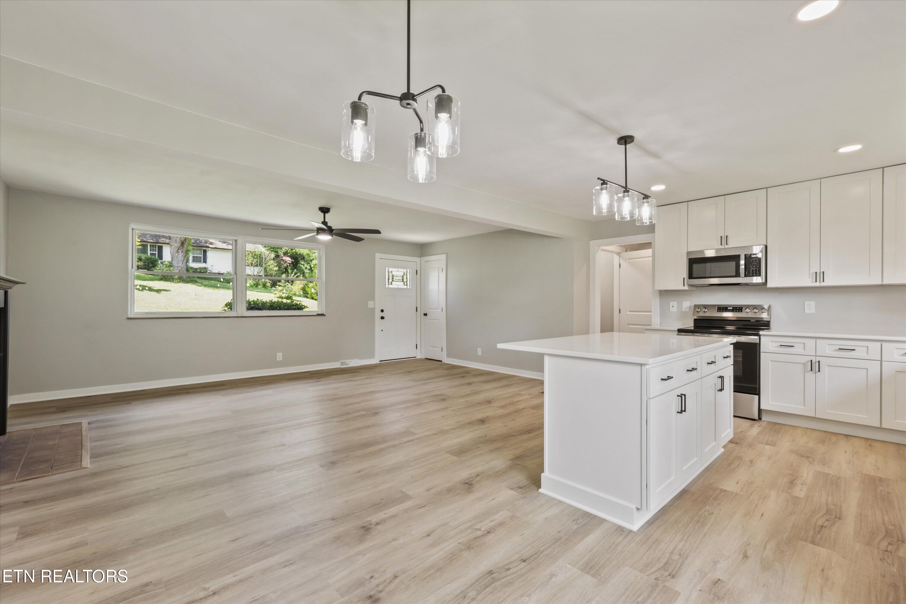 312 Stone Road Knoxville, TN 37920 - Photo 12 of 33 13-312 Stone Rd09