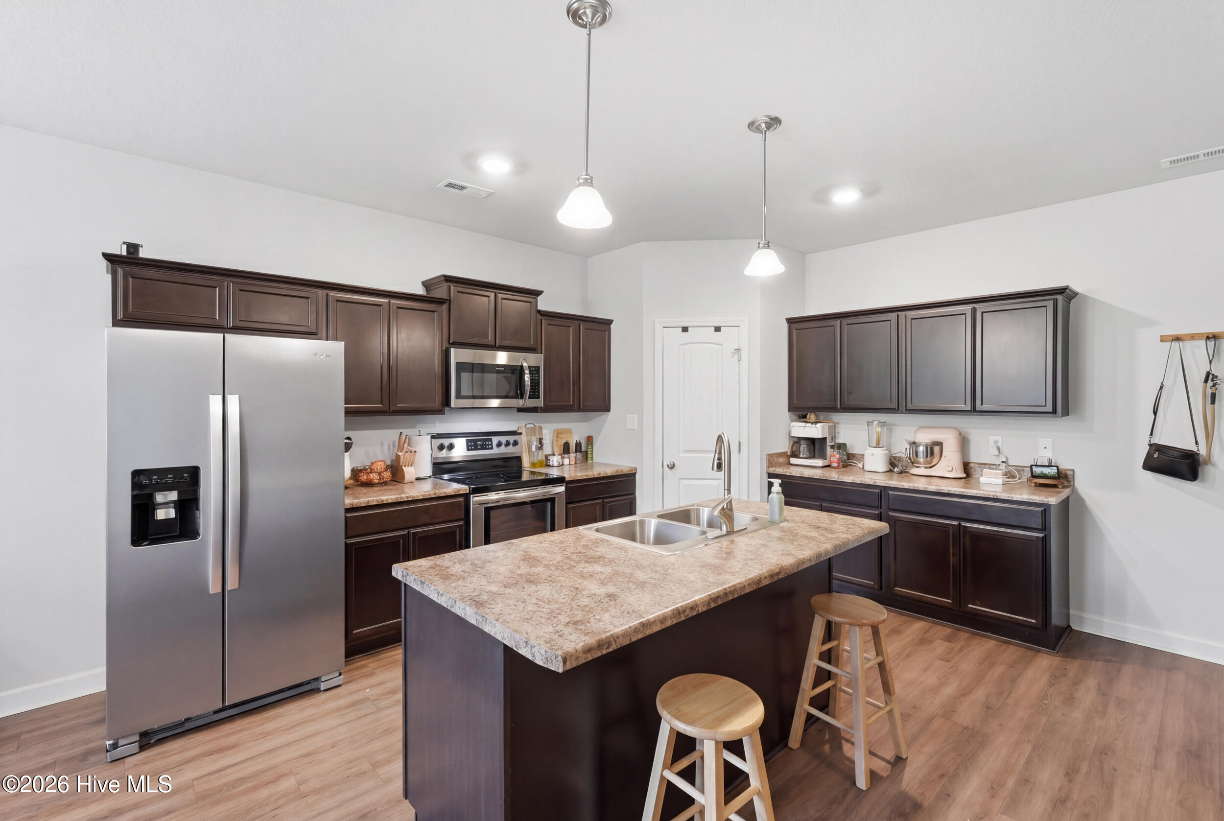 417 Old Stage Road Richlands, NC 28574 - Photo 6 of 30 16_kitchen