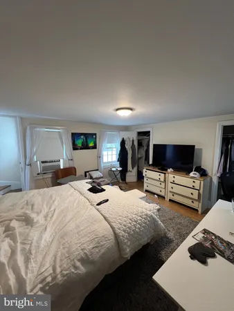 $2,900 | 200 Nassau Street, Unit 2, Princeton, NJ 08542