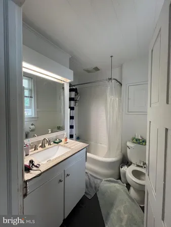 $2,900 | 200 Nassau Street, Unit 2, Princeton, NJ 08542