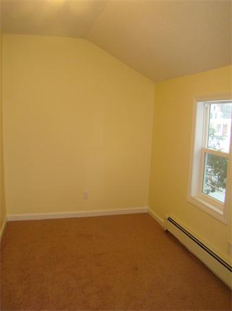 28 Ridgeway Street Westfield, MA 01085 - Photo 13 of 25 Gallery Image 13