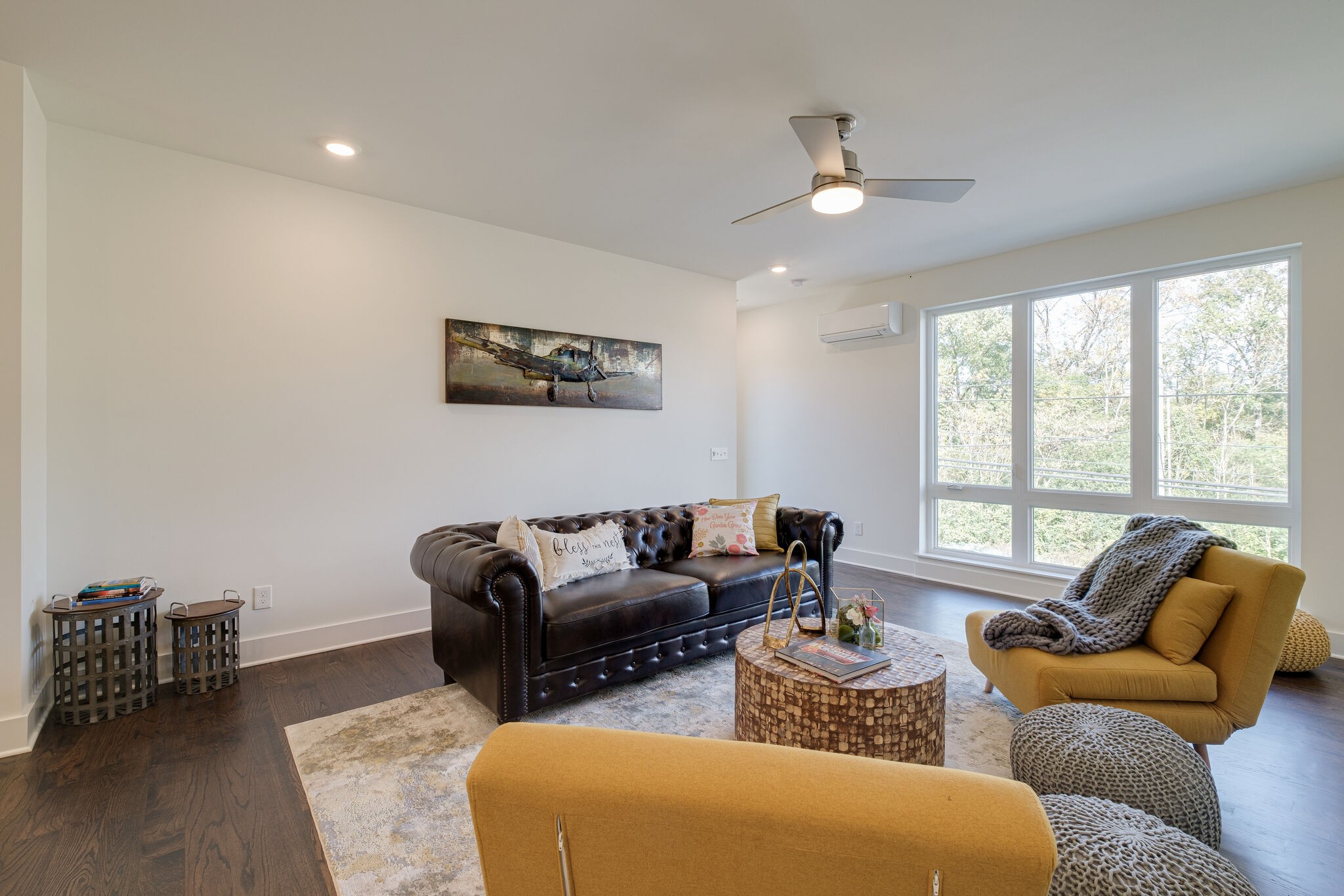 3746 Central Pike, Unit 13 Hermitage, TN 37076 - Photo 12 of 32 a living room with furniture and a large window