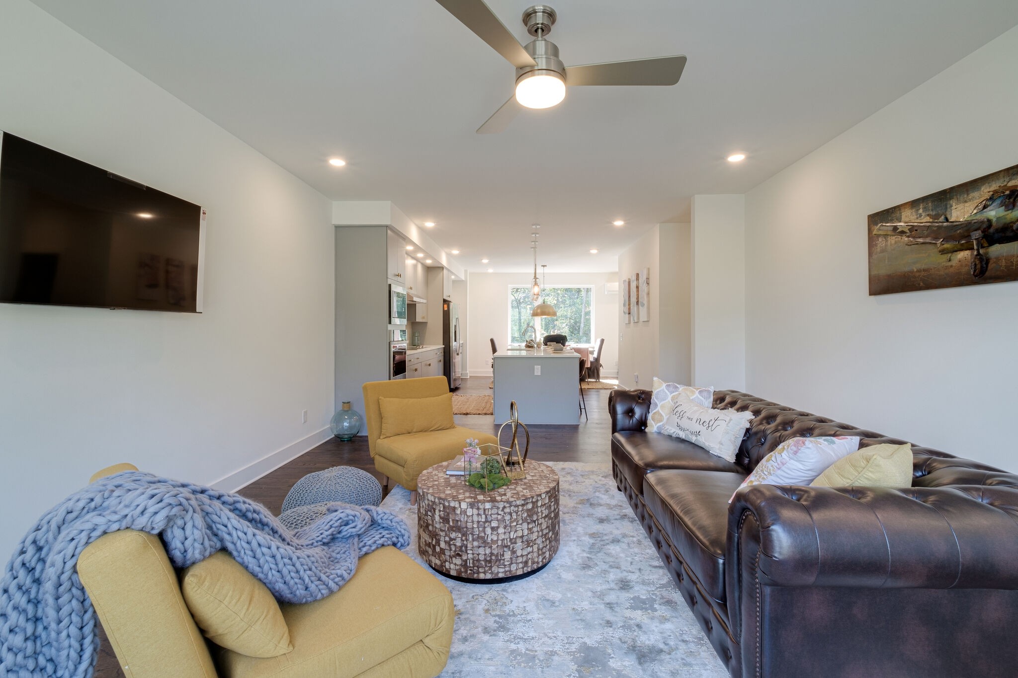 3746 Central Pike, Unit 13 Hermitage, TN 37076 - Photo 13 of 32 a living room with furniture and a flat screen tv