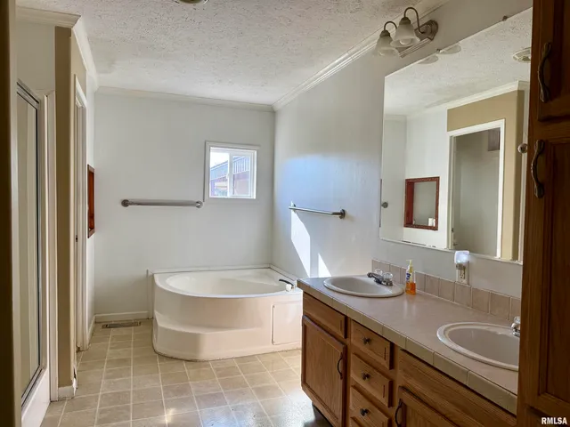 $148,900 | 20001 Corinth Road, Pittsburg, IL 62974