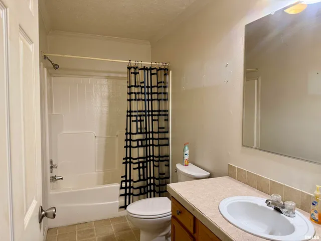 $148,900 | 20001 Corinth Road, Pittsburg, IL 62974