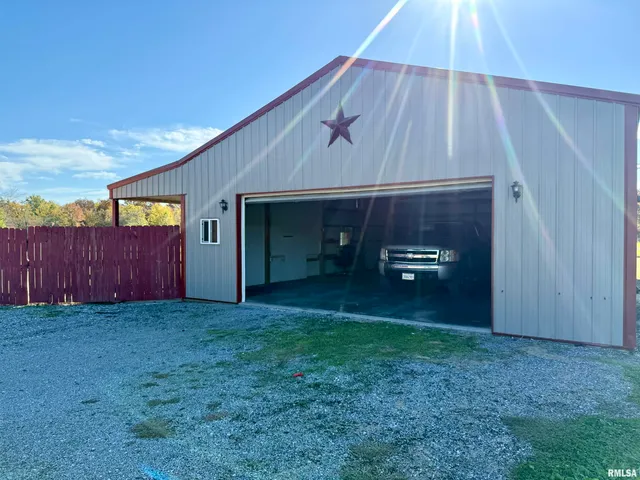 $148,900 | 20001 Corinth Road, Pittsburg, IL 62974