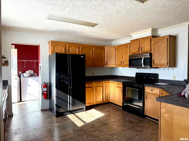 $148,900 | 20001 Corinth Road, Pittsburg, IL 62974