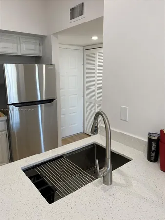 $2,250 | 1280 South Alhambra Circle, Unit 1421, Coral Gables, FL 33146