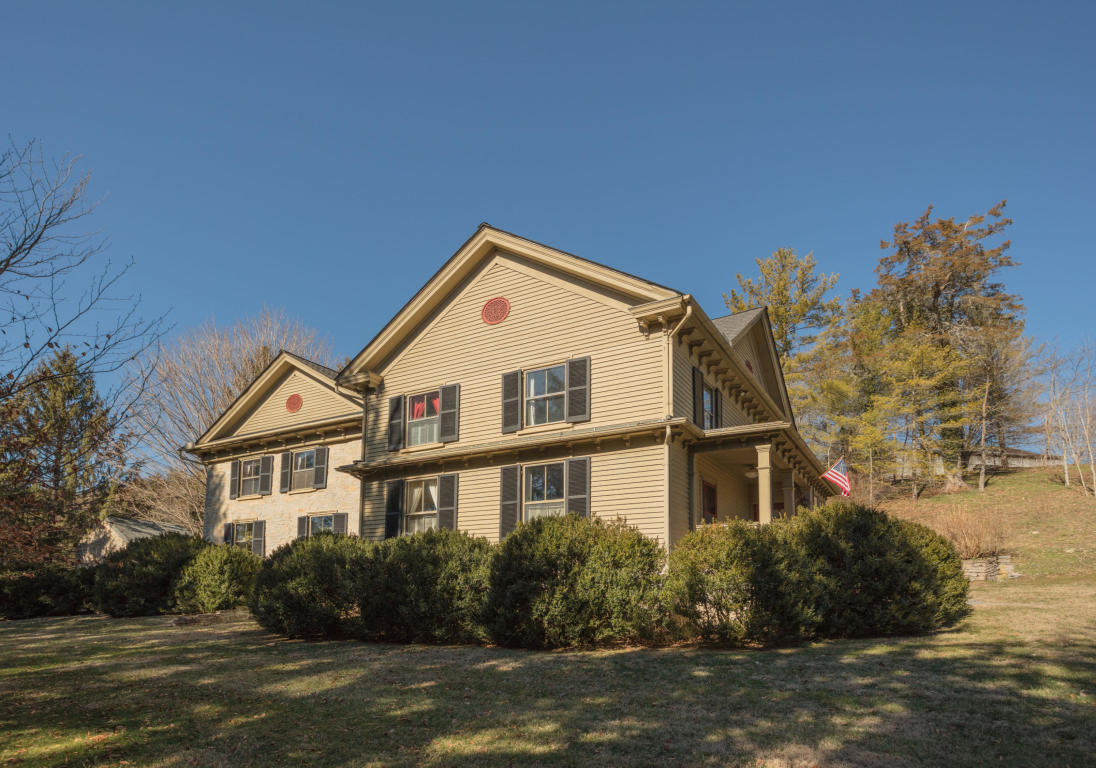 822 Turnpike Road Lexington, VA 24450 - Photo 5 of 61 5