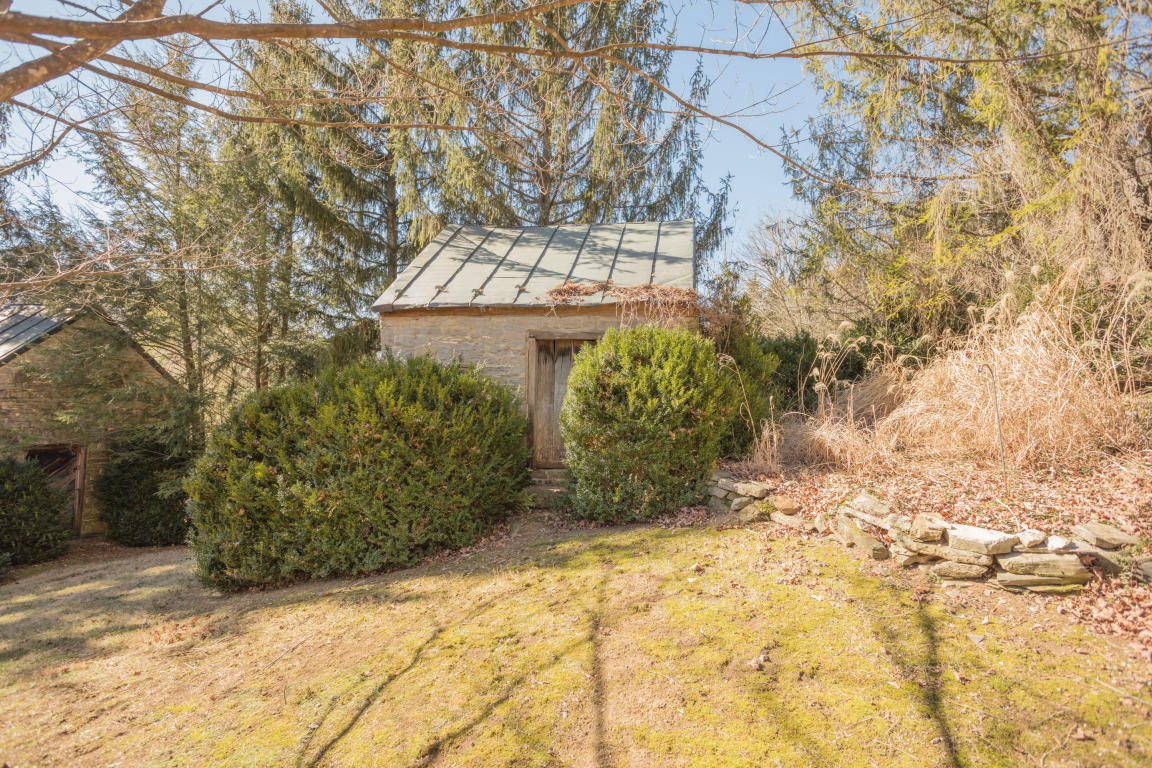 822 Turnpike Road Lexington, VA 24450 - Photo 51 of 61 53