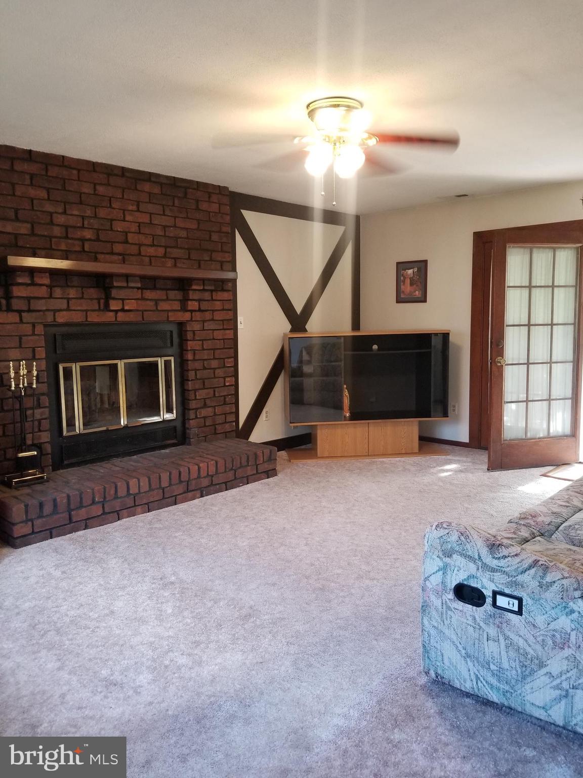 5752 Van Dyke Road Baltimore, MD 21206 - Photo 8 of 30 Gallery Image 8