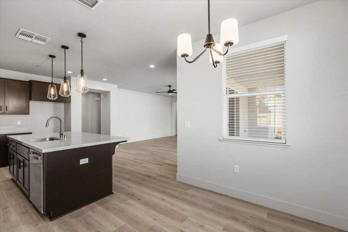 2041 Zane Way Turlock, CA 95382 - Photo 29 of 92