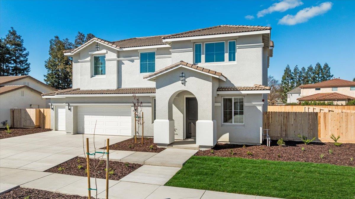 2041 Zane Way Turlock, CA 95382 - Photo 3 of 92