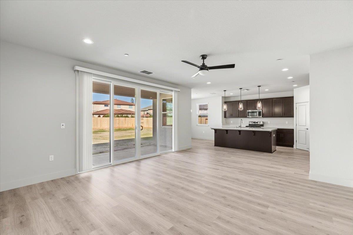 2041 Zane Way Turlock, CA 95382 - Photo 33 of 92