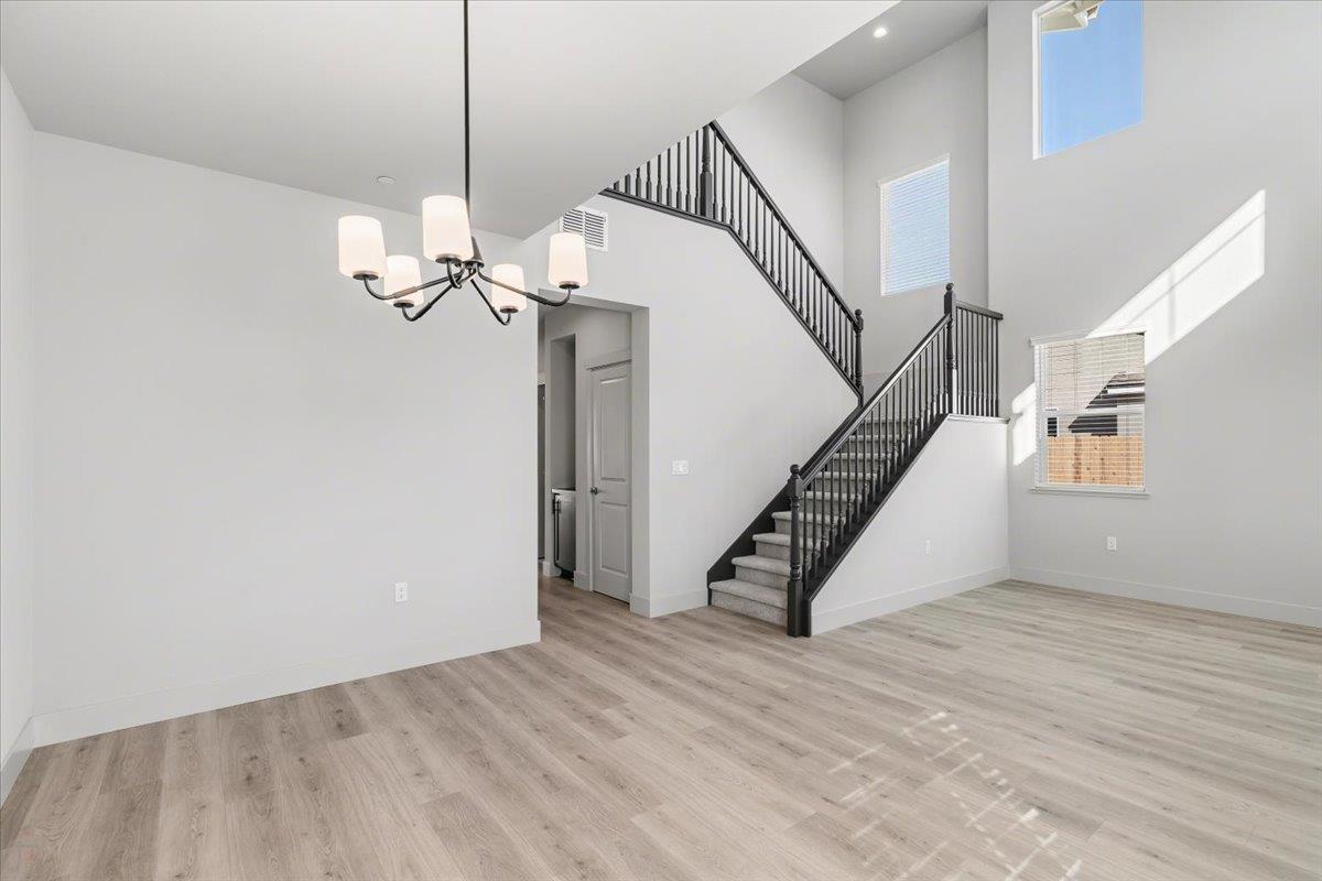 2041 Zane Way Turlock, CA 95382 - Photo 9 of 92