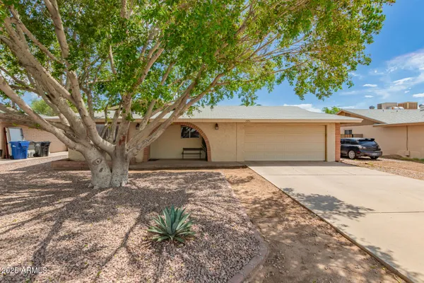$404,999 | 1551 East Florian Circle, Mesa, AZ 85204