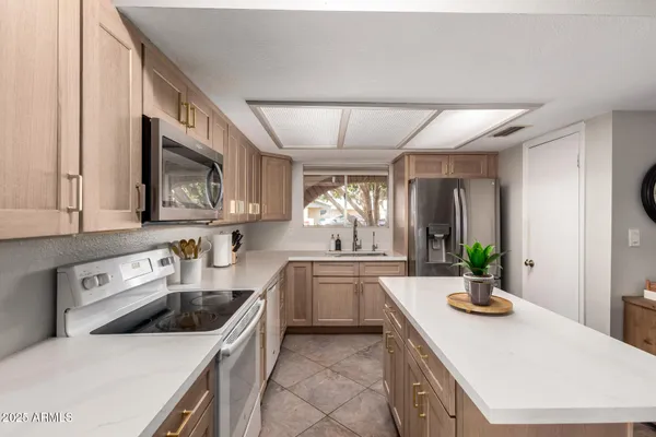 $404,999 | 1551 East Florian Circle, Mesa, AZ 85204
