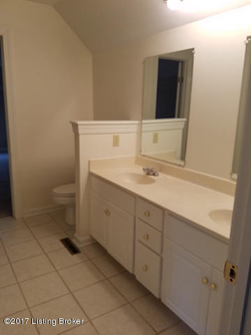 1438 Twin Ridge Road Lyndon, KY 40242 - Photo 21 of 26 20170608_122858