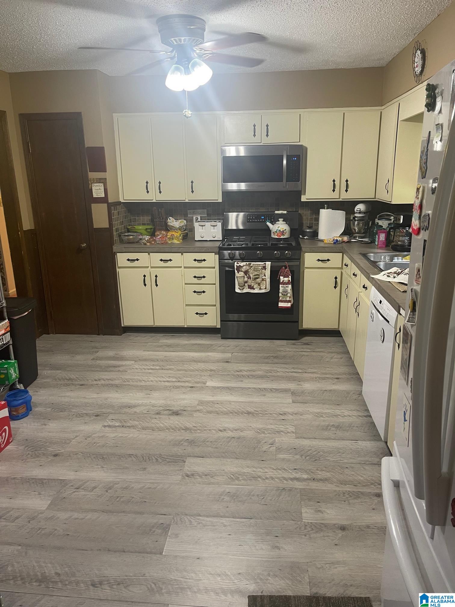 1815 Hillcrest Road Northeast Birmingham, AL 35215 - Photo 2 of 9