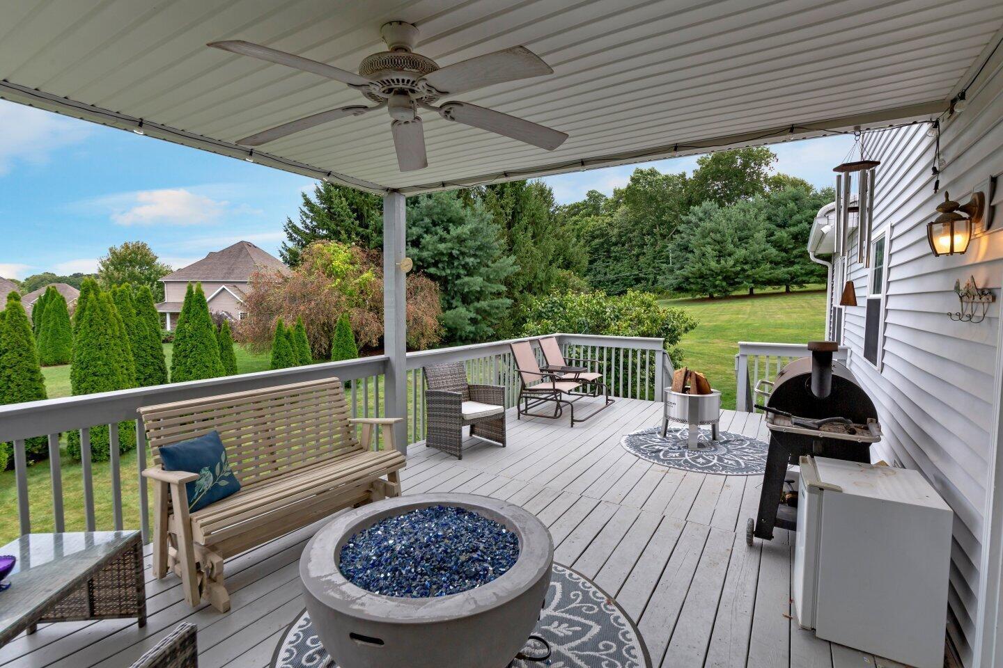 219 Foxcroft Road Mansfield, OH 44904 - Photo 30 of 36 Deck with another angle