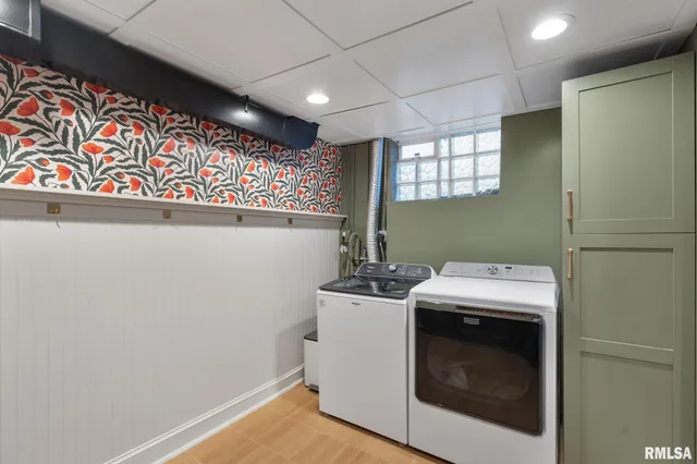 $499,999 | 704 River Drive, Bettendorf, IA 52722