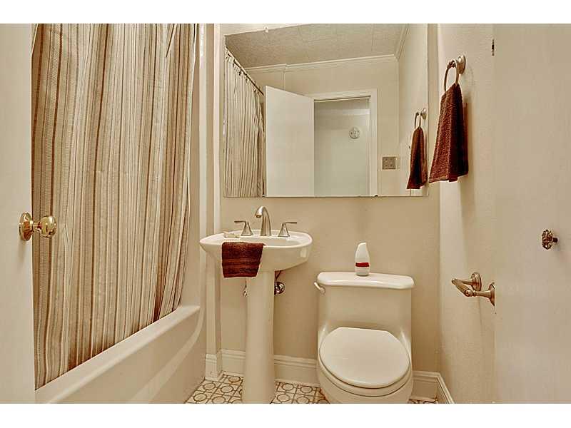 1513 Colony Road Metairie, LA 70003 - Photo 6 of 13 Gallery Image 6
