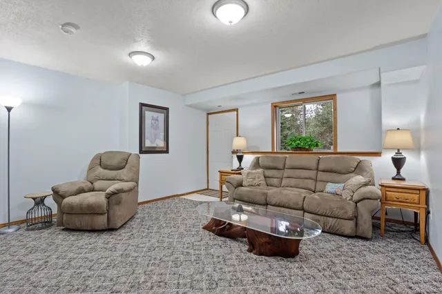 $899,900 | 26312 East Idaho Pines Lane, Newman Lake, WA 99025