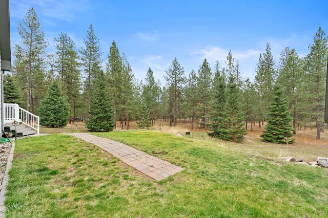 $899,900 | 26312 East Idaho Pines Lane, Newman Lake, WA 99025