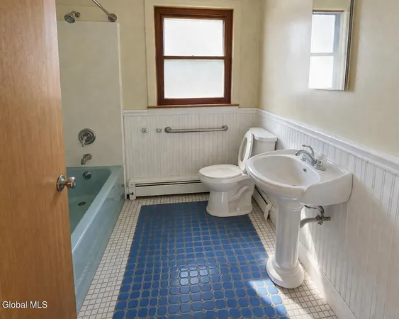 $250,000 | 3 Short Street, Castleton-on-Hudson, NY 12033