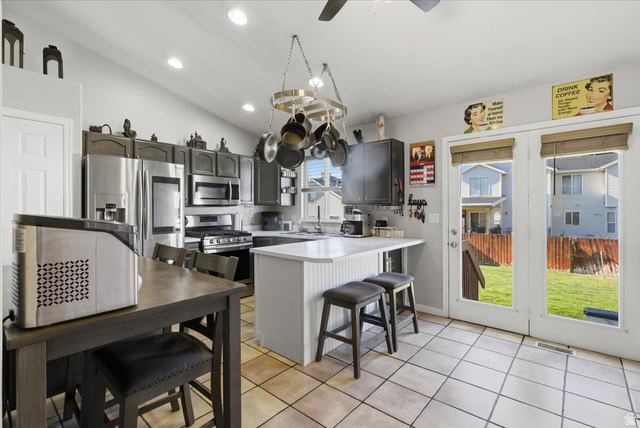 838 740 South Tooele, UT 84074 - Photo 6 of 34